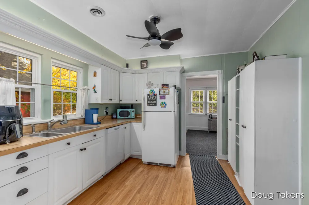 209 Rex Avenue Spring Lake Village, MI 49456