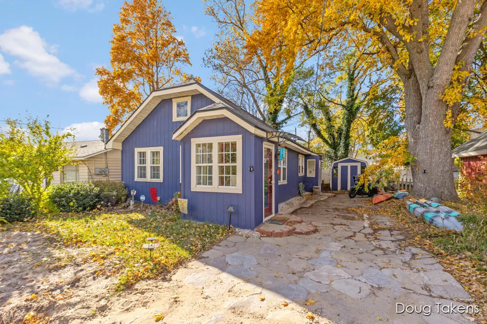 209 Rex Avenue Spring Lake Village, MI 49456