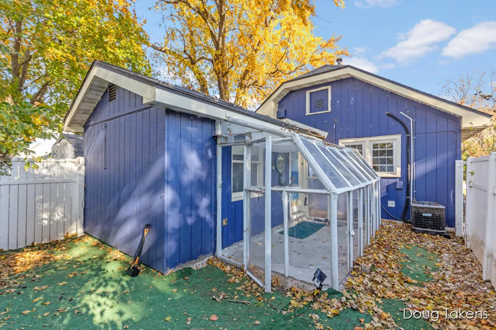 209 Rex Avenue Spring Lake Village, MI 49456
