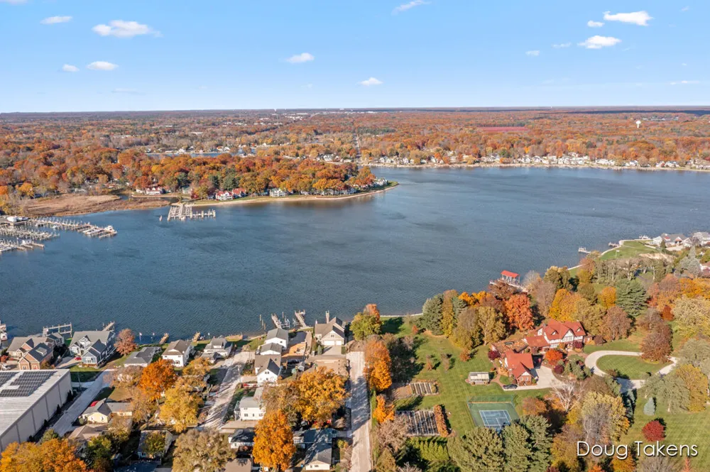 209 Rex Avenue Spring Lake Village, MI 49456