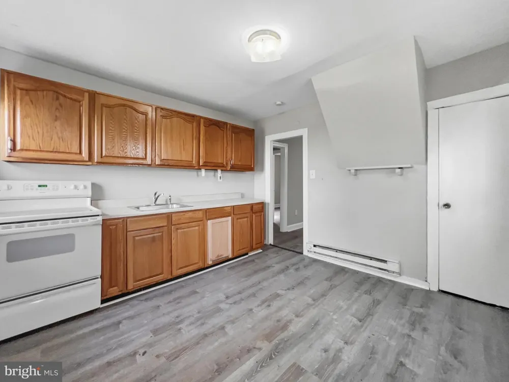 1337 TOWNSEND STREET Chester, PA 19013