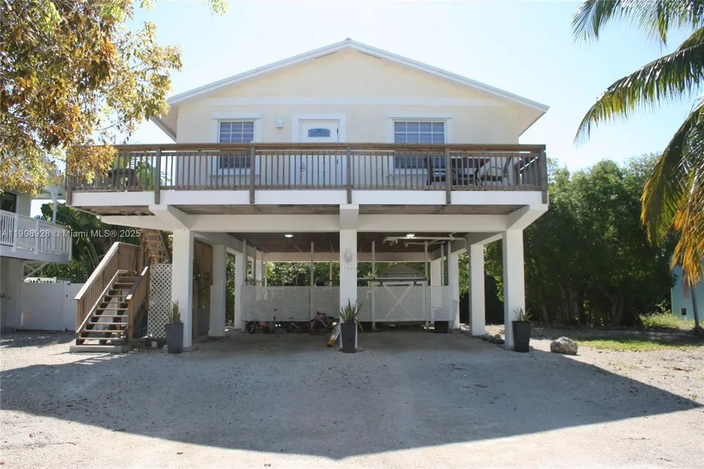 150 Peace Ave Key Largo, FL 33037