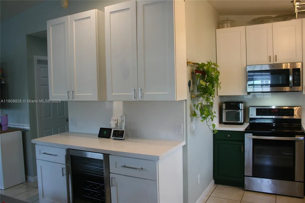 150 Peace Ave Key Largo, FL 33037