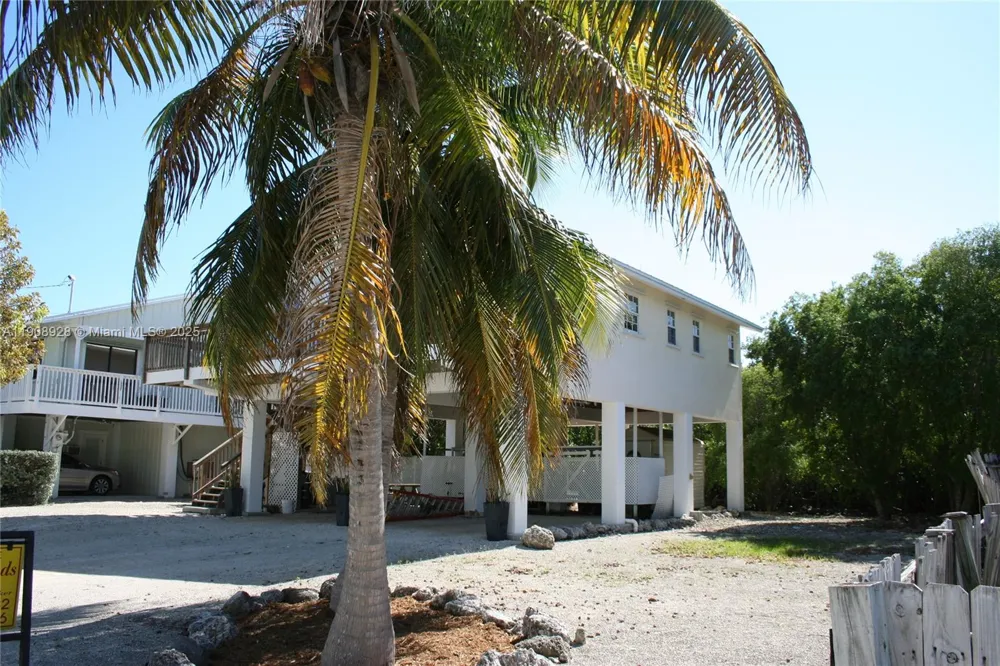 150 Peace Ave Key Largo, FL 33037