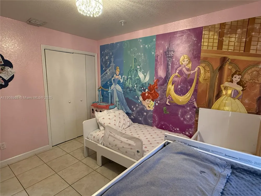 150 Peace Ave Key Largo, FL 33037