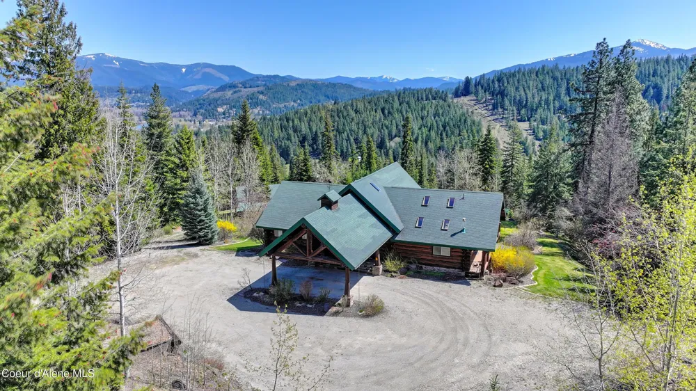 122 Makridge Lane Kingston, ID 83839