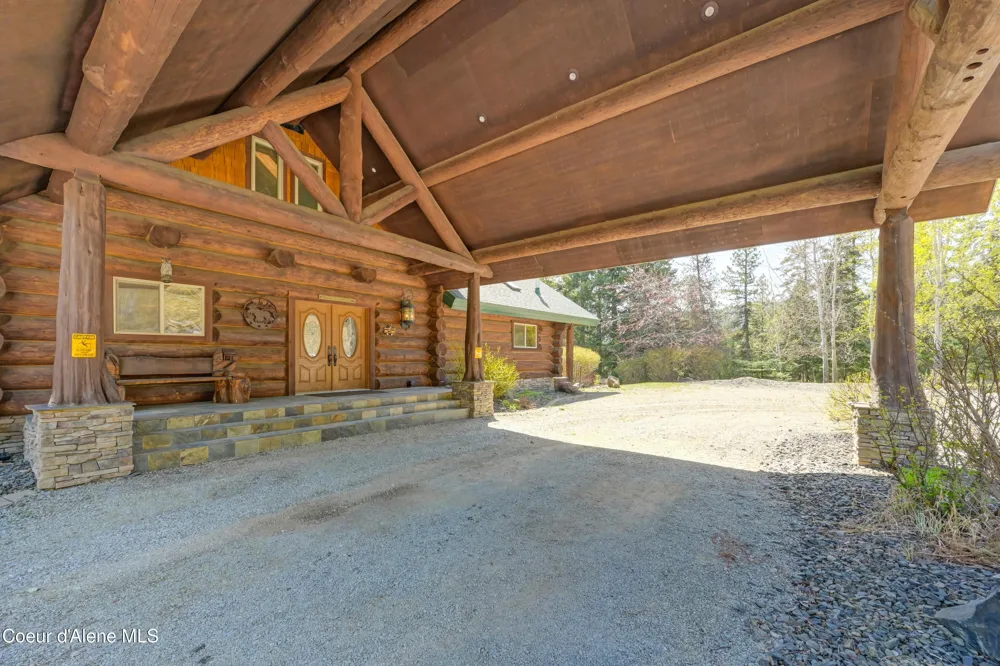 122 Makridge Lane Kingston, ID 83839