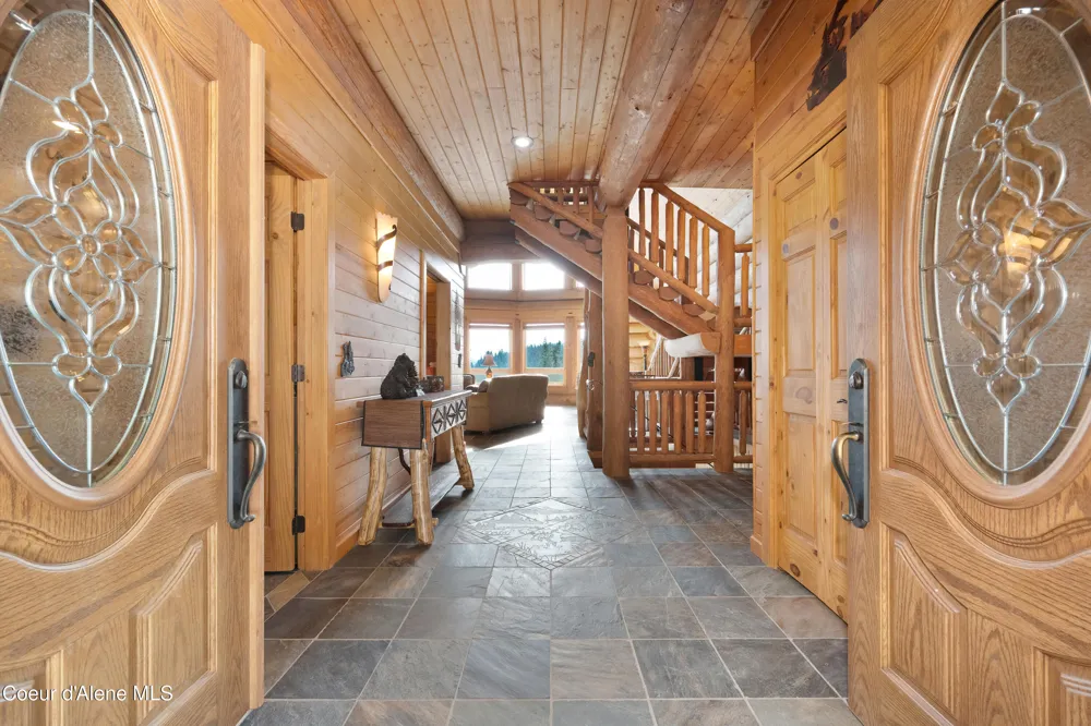 122 Makridge Lane Kingston, ID 83839
