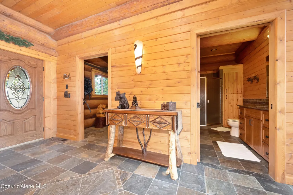 122 Makridge Lane Kingston, ID 83839