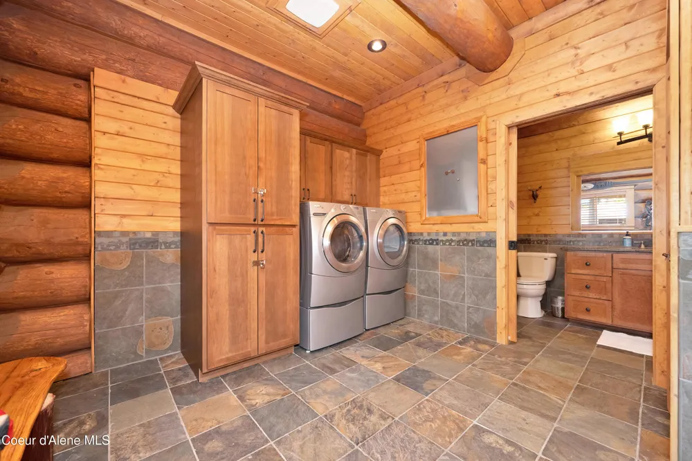 122 Makridge Lane Kingston, ID 83839