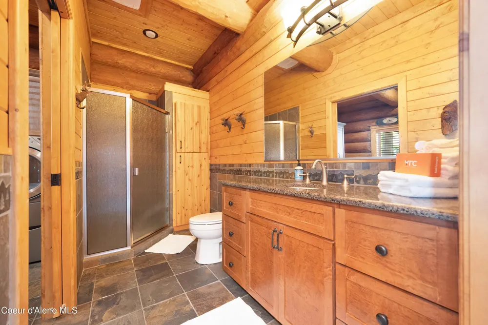122 Makridge Lane Kingston, ID 83839