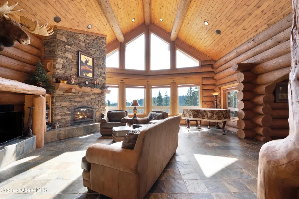 122 Makridge Lane Kingston, ID 83839