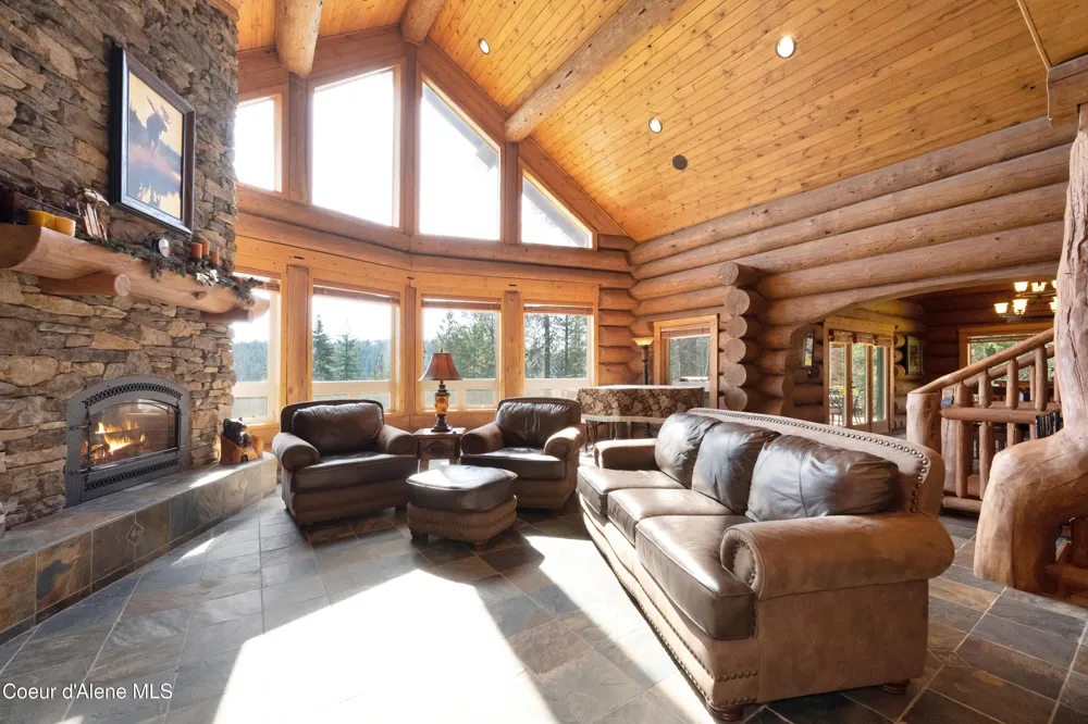 122 Makridge Lane Kingston, ID 83839