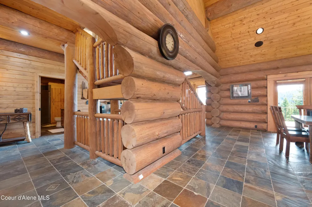 122 Makridge Lane Kingston, ID 83839