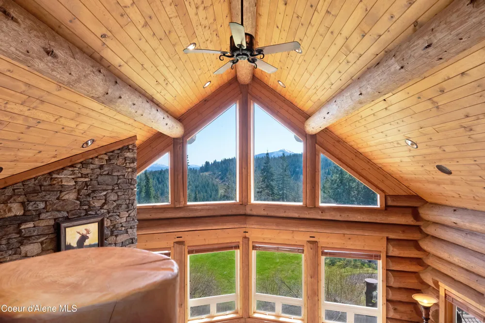 122 Makridge Lane Kingston, ID 83839