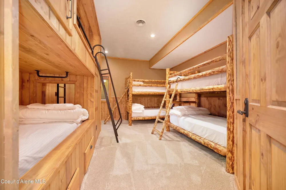 122 Makridge Lane Kingston, ID 83839