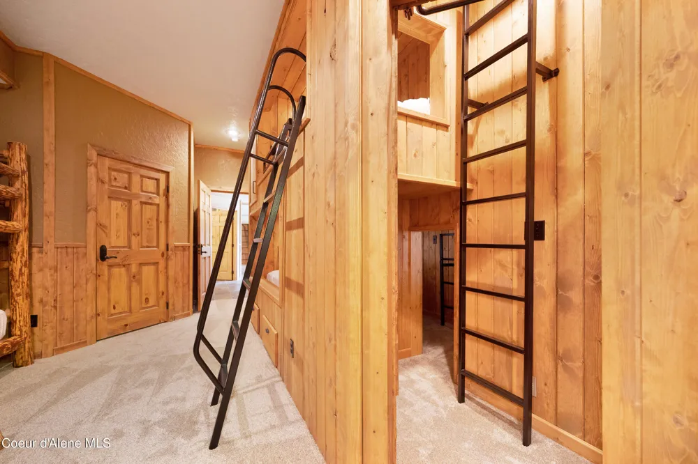 122 Makridge Lane Kingston, ID 83839