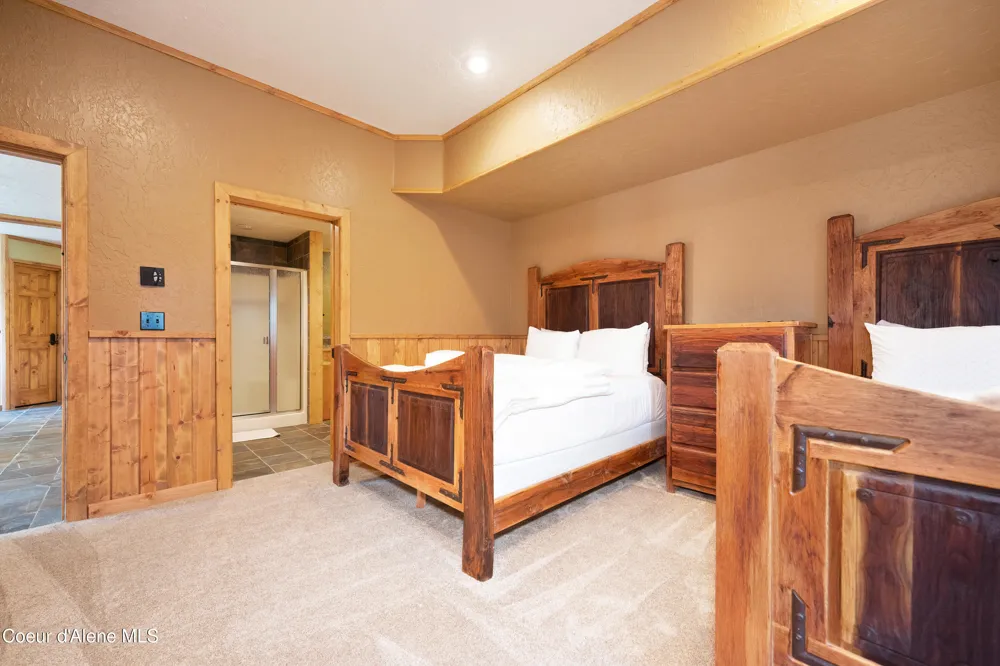 122 Makridge Lane Kingston, ID 83839