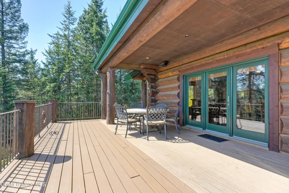 122 Makridge Lane Kingston, ID 83839
