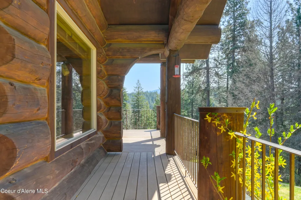 122 Makridge Lane Kingston, ID 83839