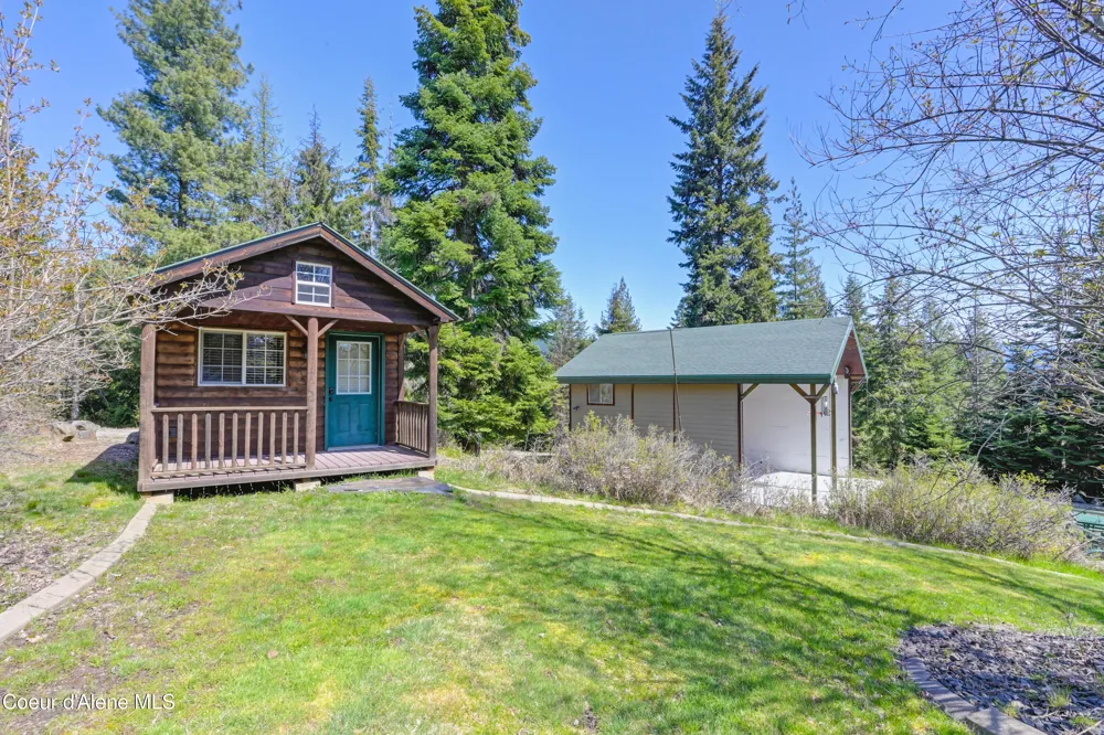 122 Makridge Lane Kingston, ID 83839