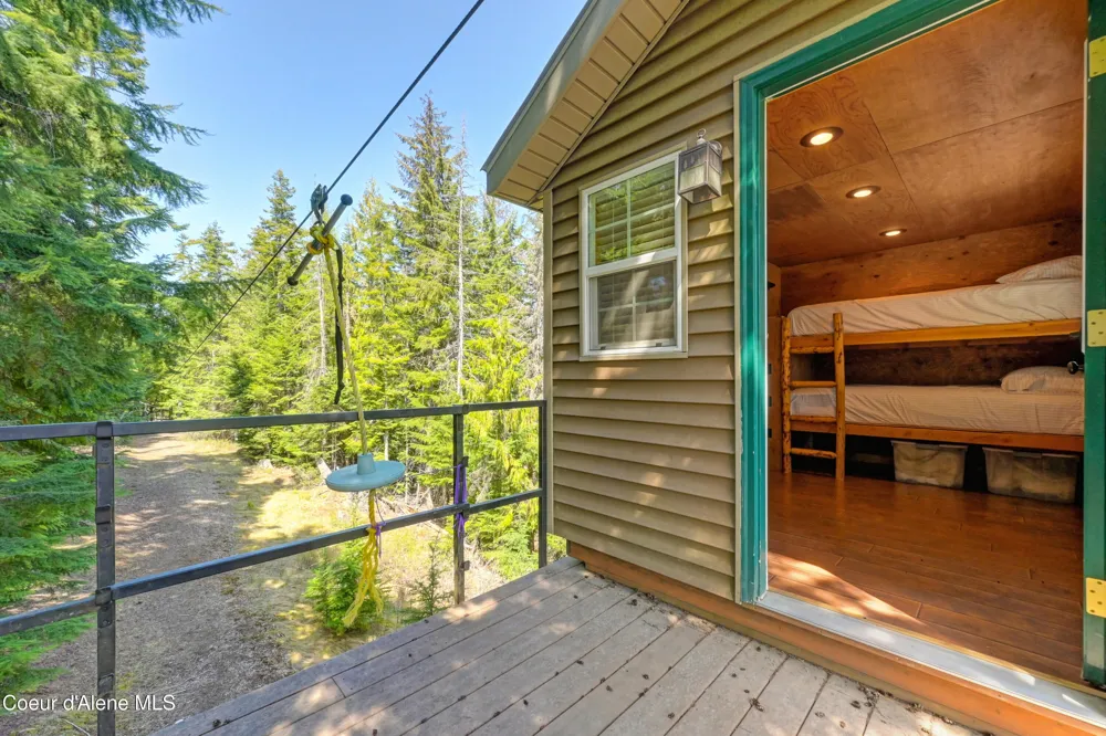122 Makridge Lane Kingston, ID 83839
