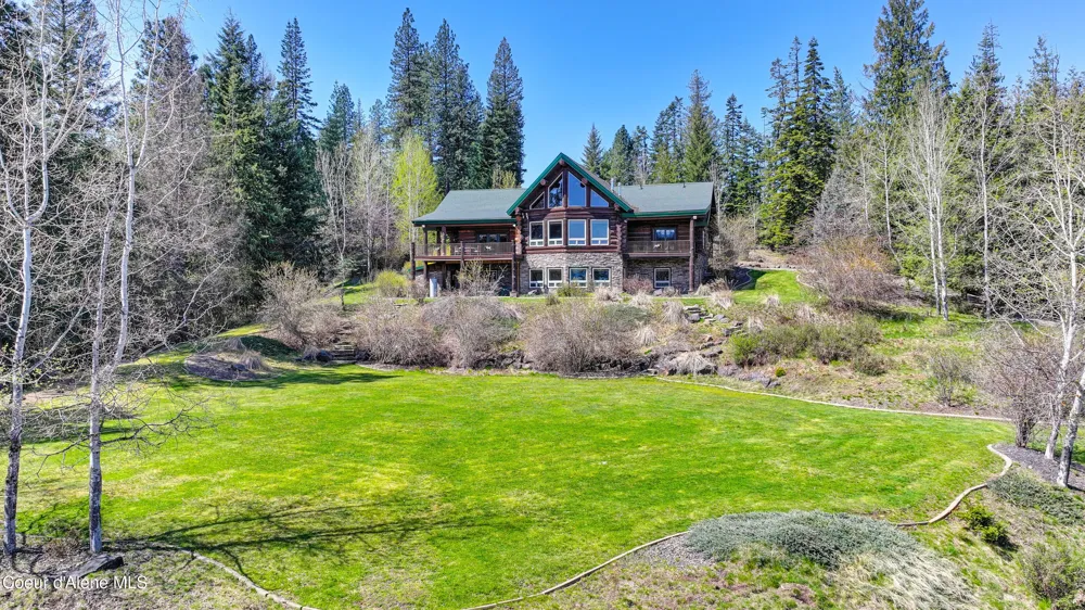 122 Makridge Lane Kingston, ID 83839