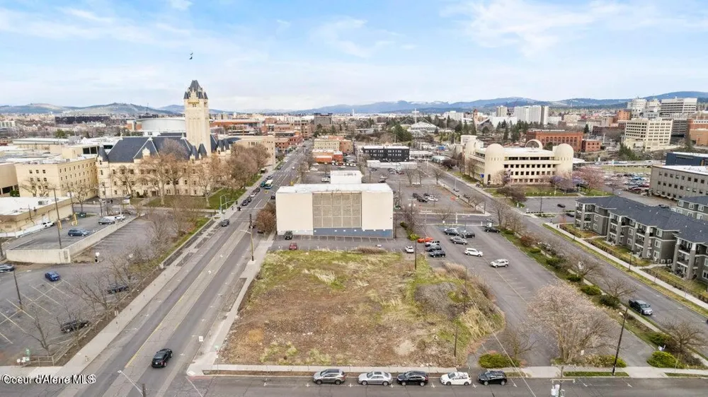 1229 W Broadway Avenue Spokane, WA 99201