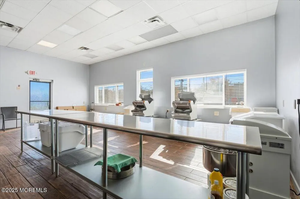 759 State Route 34 Matawan, NJ 07747
