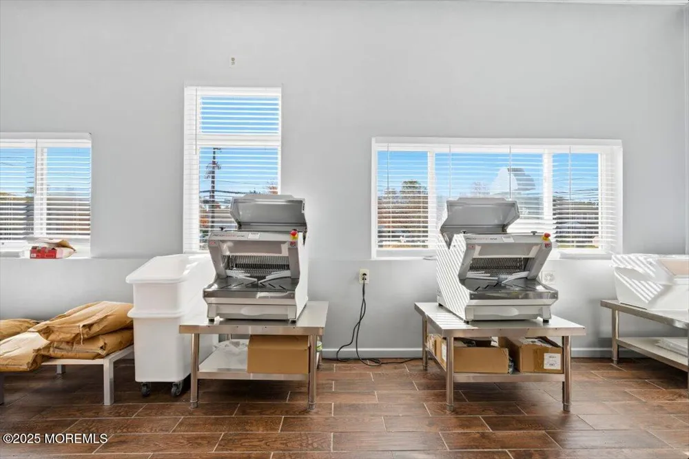 759 State Route 34 Matawan, NJ 07747