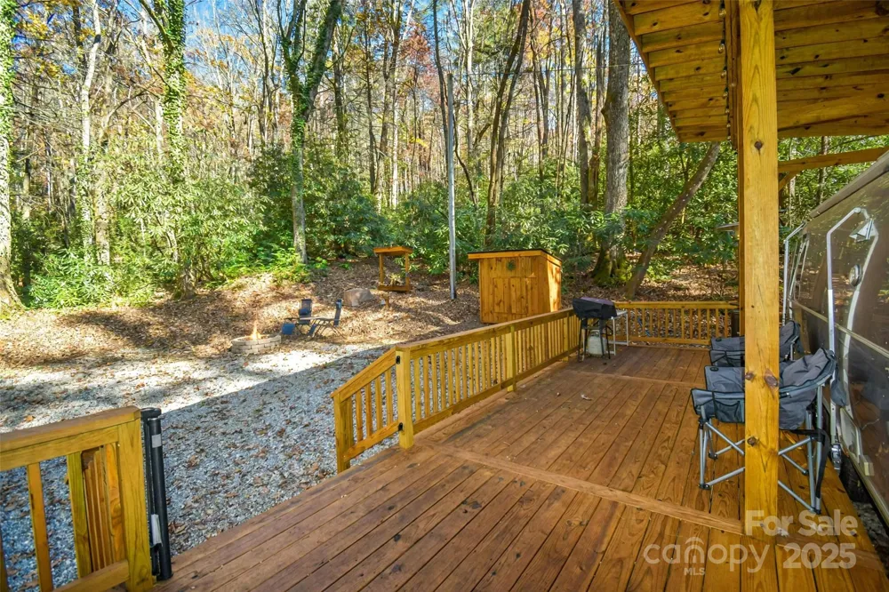 18748 Rosman Highway Sapphire, NC 28774