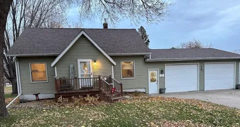 537 Cedar Avenue