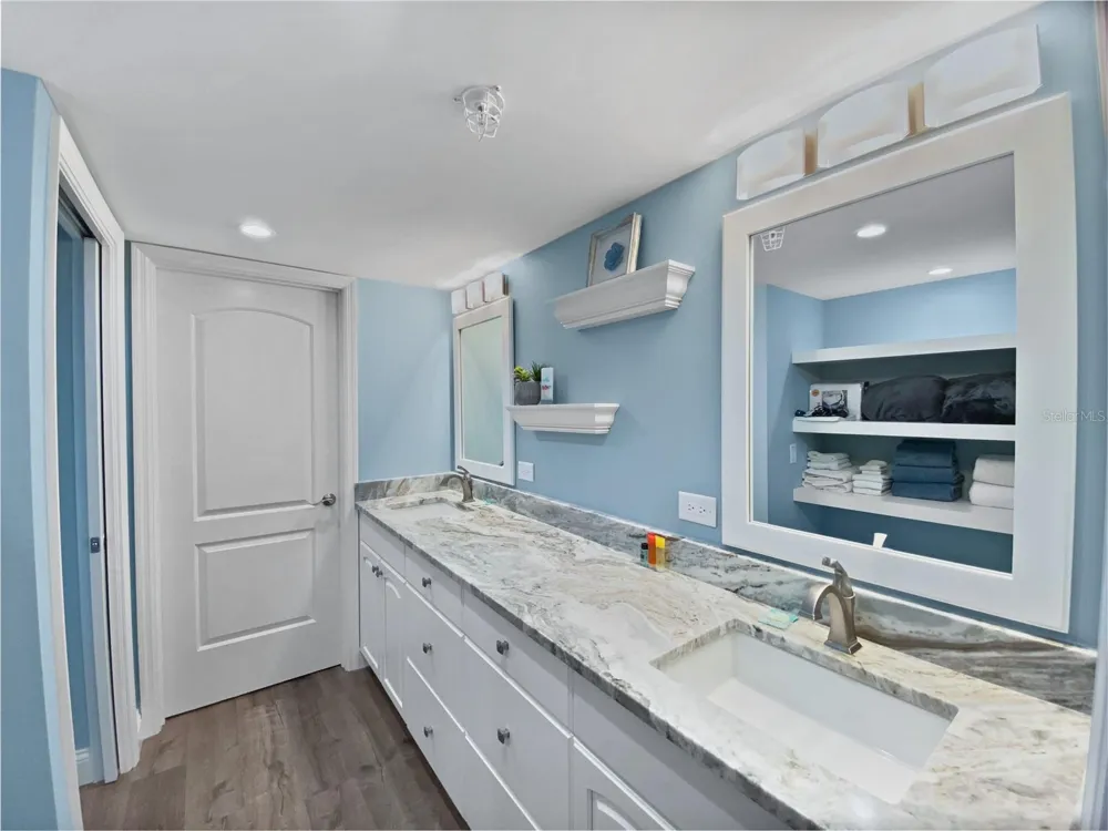 1445 GULF OF MEXICO DRIVE #305 Longboat Key, FL 34228