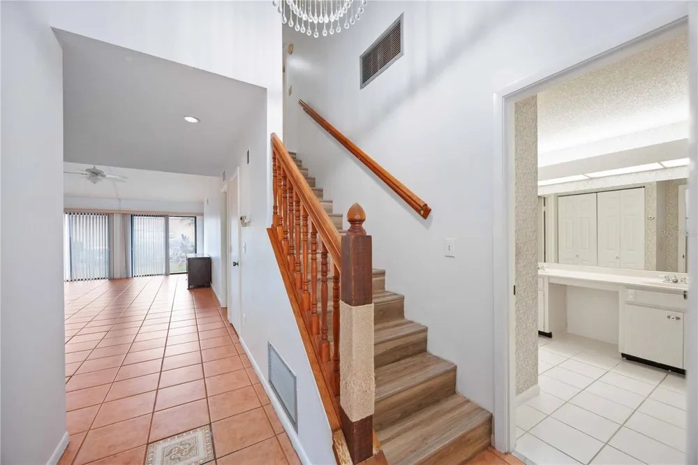 2767 HORSESHOE COURT #Q-3 Sarasota, FL 34235