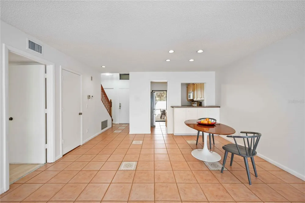2767 HORSESHOE COURT #Q-3 Sarasota, FL 34235