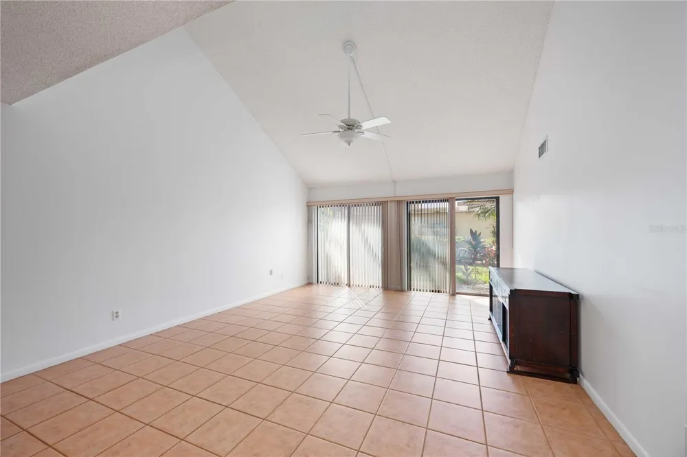 2767 HORSESHOE COURT #Q-3 Sarasota, FL 34235