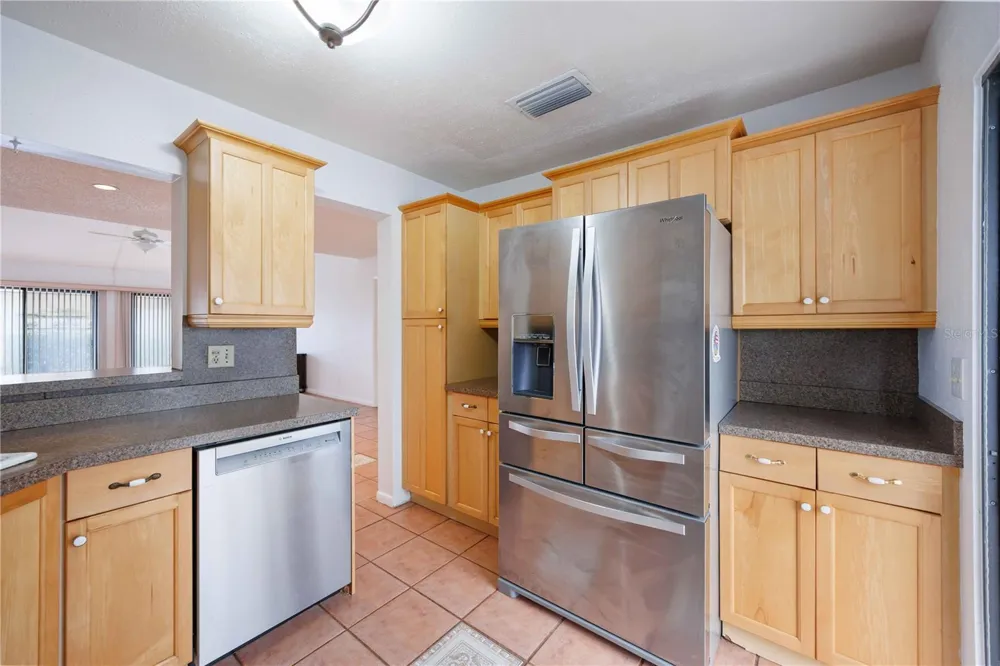 2767 HORSESHOE COURT #Q-3 Sarasota, FL 34235