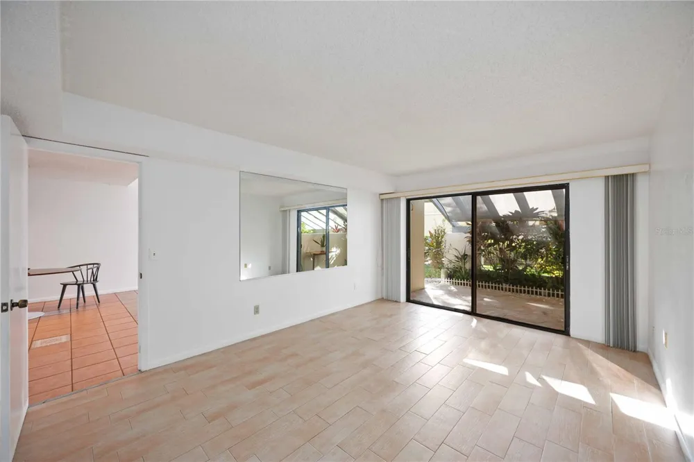 2767 HORSESHOE COURT #Q-3 Sarasota, FL 34235