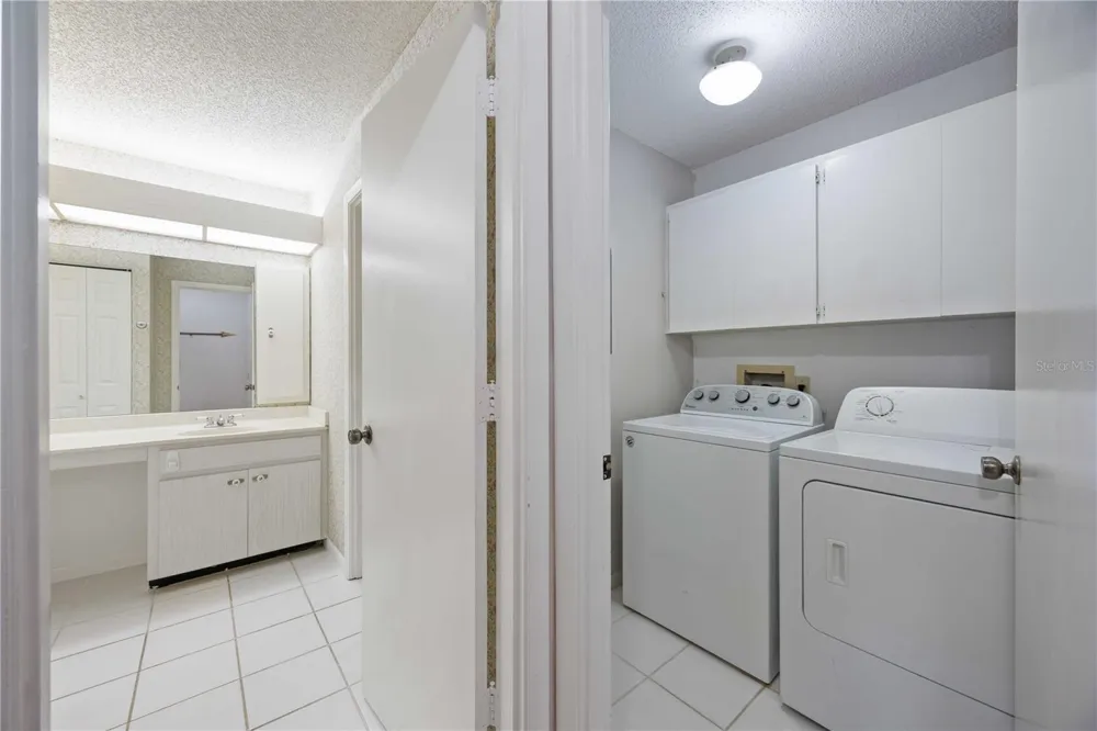 2767 HORSESHOE COURT #Q-3 Sarasota, FL 34235