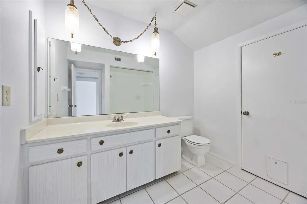 2767 HORSESHOE COURT #Q-3 Sarasota, FL 34235