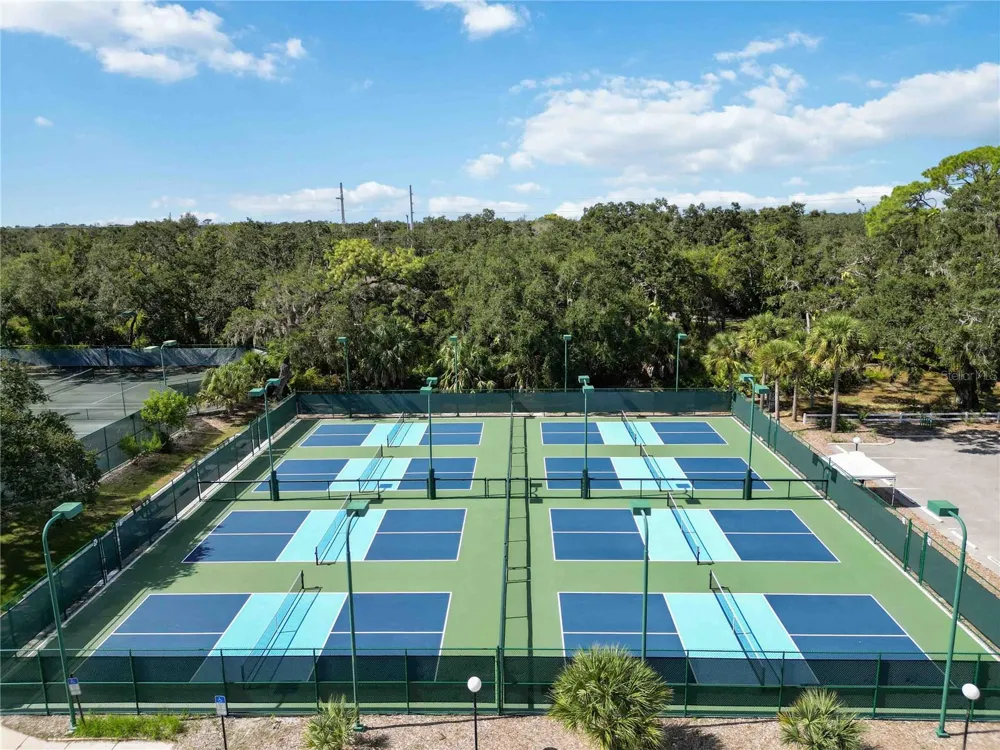 2767 HORSESHOE COURT #Q-3 Sarasota, FL 34235