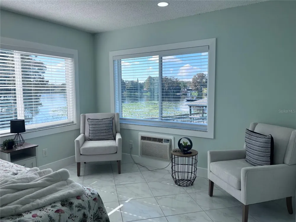 4148 DOLPHIN DRIVE #3 Tampa, FL 33617