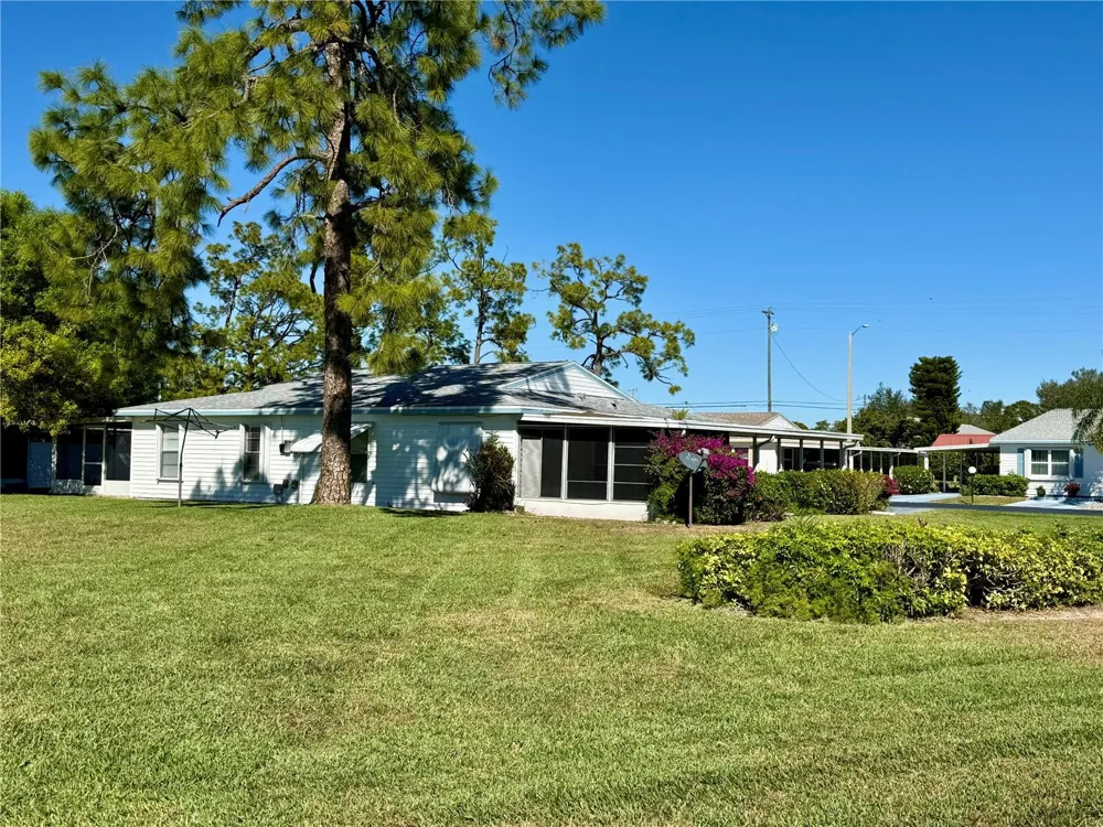7 DESERT CANDLE CIRCLE Lehigh Acres, FL 33936