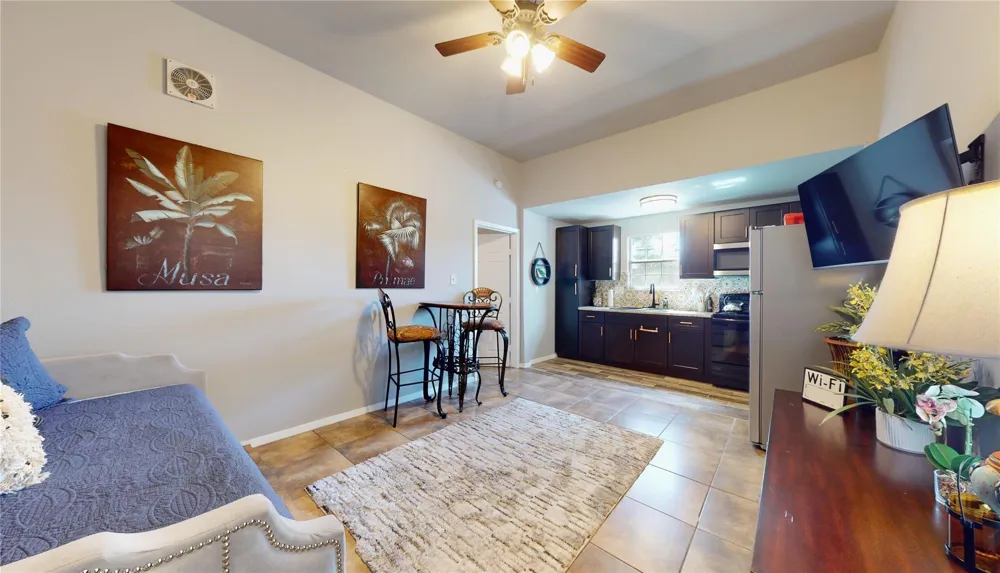 4507 W Bayshore Drive Bacliff, TX 77518