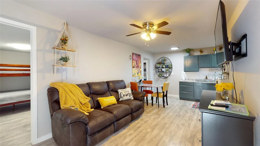 4507 W Bayshore Drive Bacliff, TX 77518