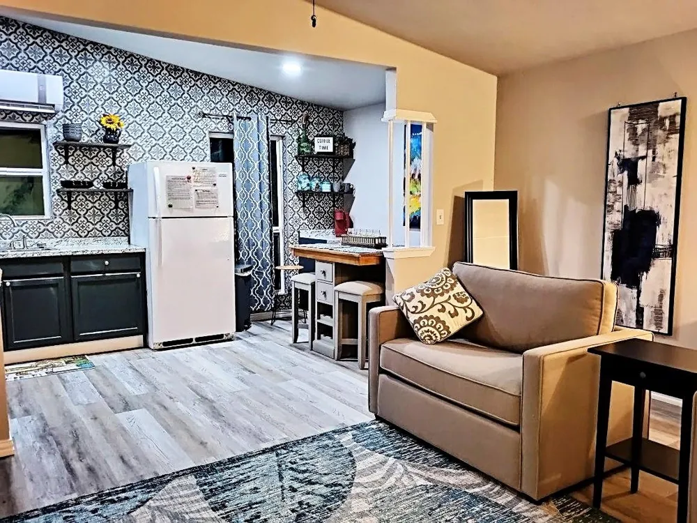 4507 W Bayshore Drive Bacliff, TX 77518
