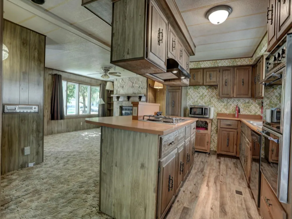 2746 Shady Creek Lane Freeport, TX 77541