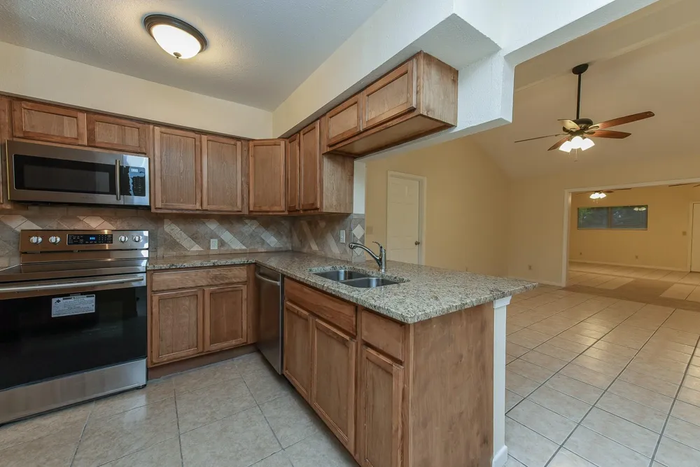 18610 Anne Drive Webster, TX 77058