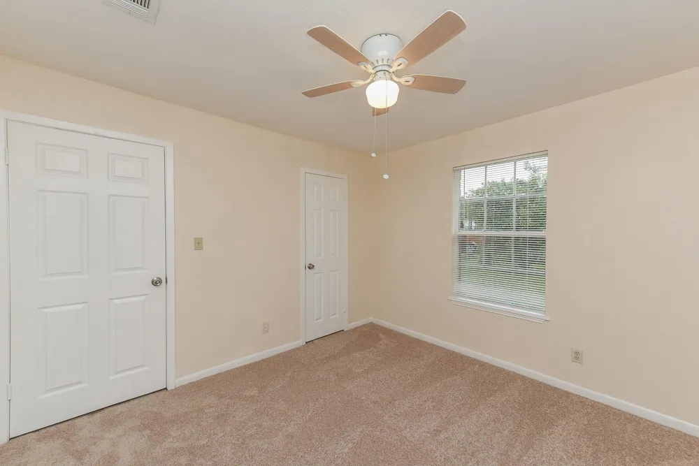 18610 Anne Drive Webster, TX 77058