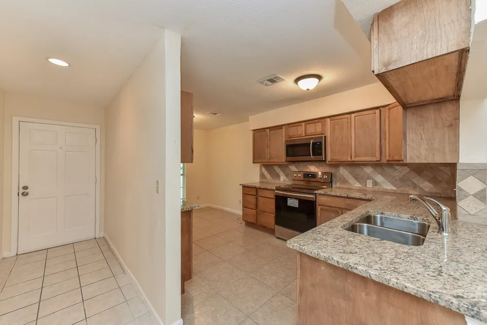 18610 Anne Drive Webster, TX 77058